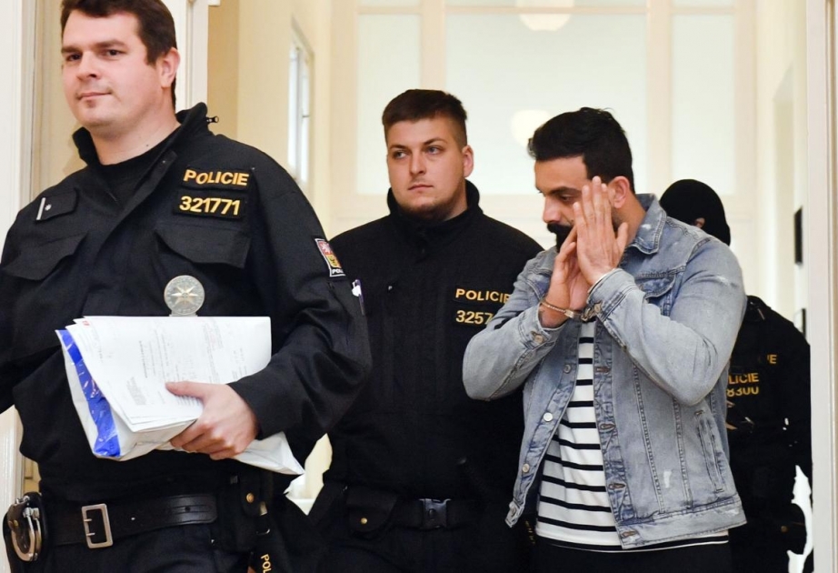 По линии Интерпола задержаны и экстрадированы в Австрию двое иракцев