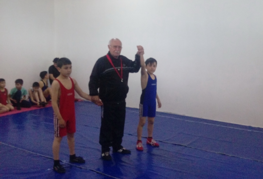 Xatirə turnirinin qalibləri mükafatlandırılıb