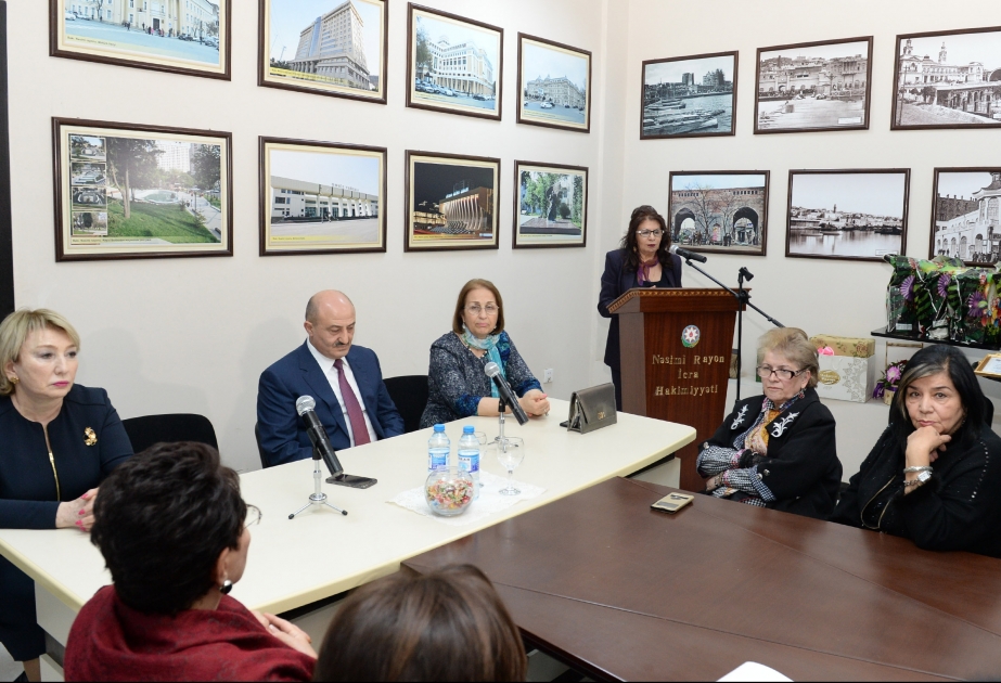 “Müasir cəmiyyətdə sağlam ailənin qorunması” mövzusunda tədbirdə ailə dəyərlərinin əhəmiyyətindən danışılıb
