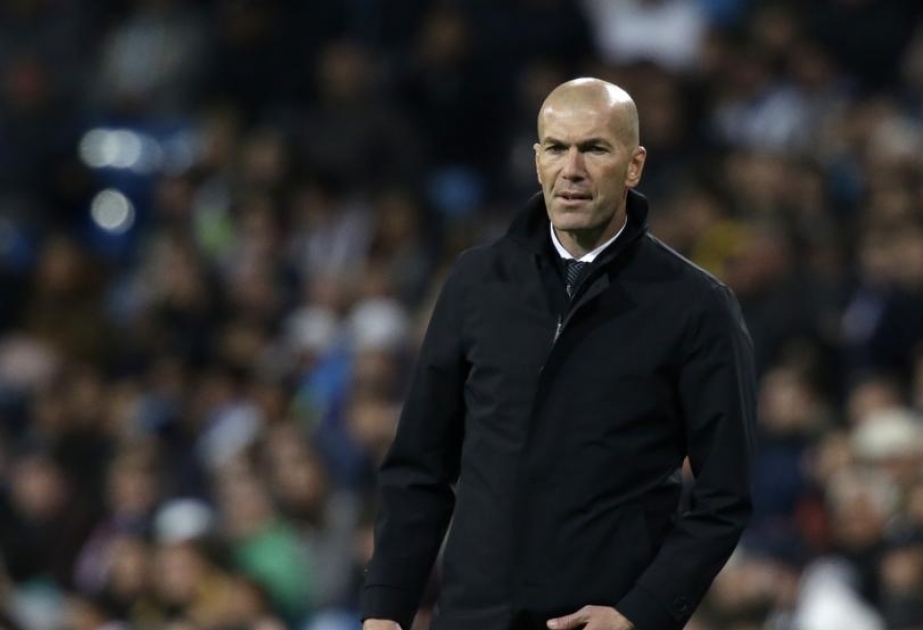 Zidane reconoce que no tiene decididas las bajas del próximo curso