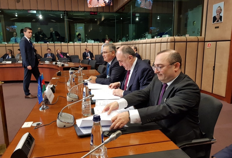 Canciller azerbaiyano: Estamos muy cerca de concluir nuestras negociaciones con la UE