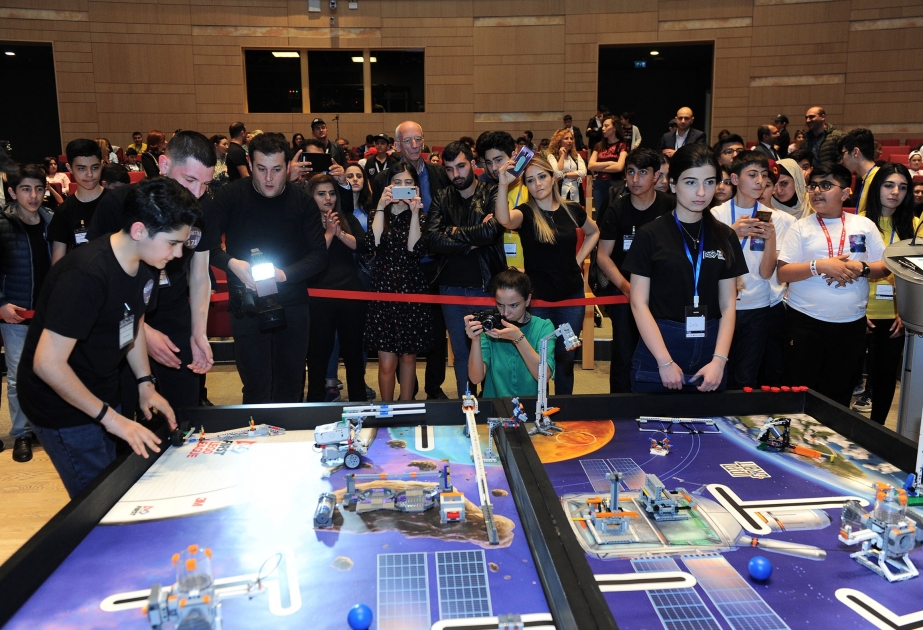 ADA Universitetində mühəndislik və robot texnologiyası üzrə olimpiada keçirilib