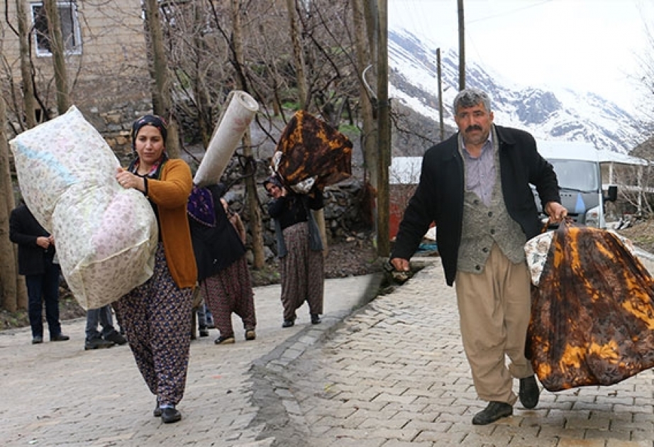 Türkiyədə torpaq sürüşməsi səbəbindən bir kənd boşaldılır