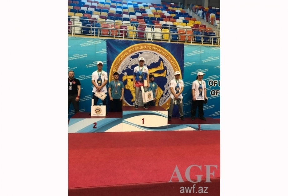 Young Azerbaijani wrestler clinches silver at Dagestan tournament