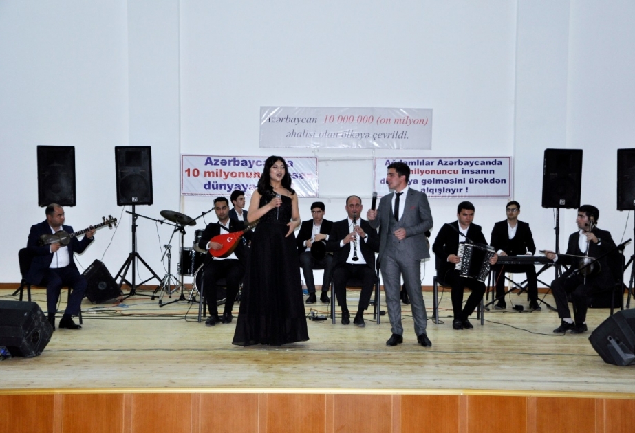 Ağdamda 10 milyonuncu sakinin dünyaya gəlməsi konsert və ağacəkmə aksiyası ilə qeyd olunub