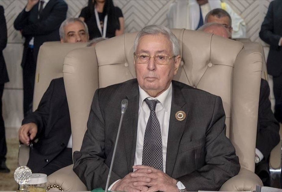 Əlcəzair parlamenti müvəqqəti dövlət başçısının adını açıqlayıb