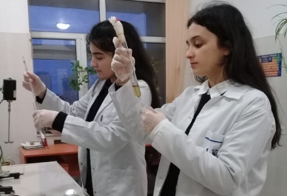 Məktəblilərimiz beynəlxalq elmi ideya və layihə olimpiadasında iştirak edəcəklər