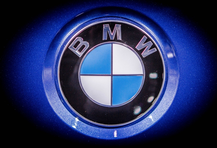 BMW 121 min avtomobili geri çağırır