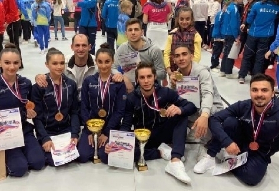 Gimnastas azerbaiyanos ganaron dos medallas de oro en el campeonato de Eslovaquia.