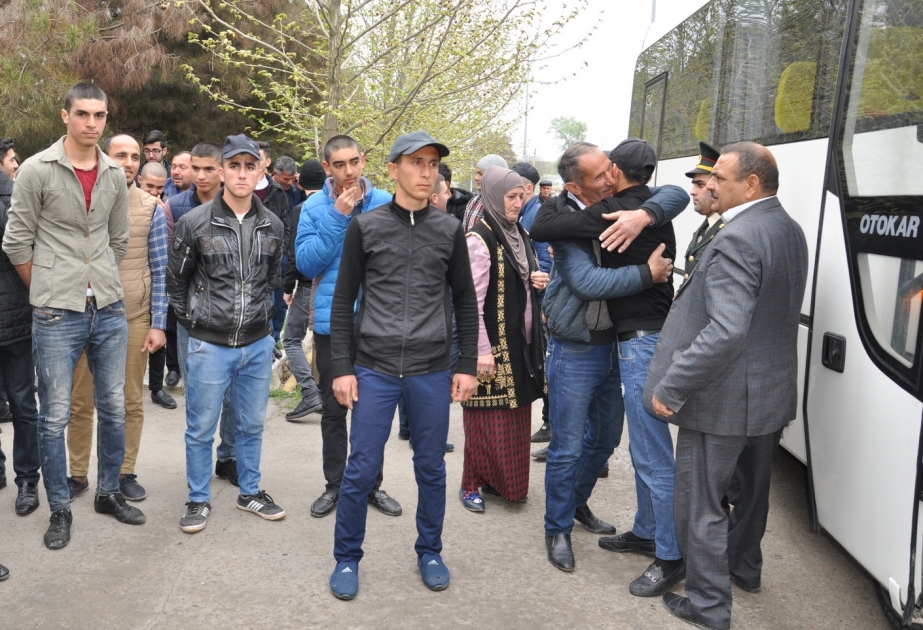Saatlıda çağırışçı gənclər hərbi xidmətə yola salınıblar