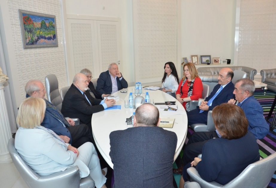 Mədəniyyət naziri Ümumrusiya Dövlət Kinematoqrafiya İnstitutunun nümayəndə heyəti ilə görüşüb
