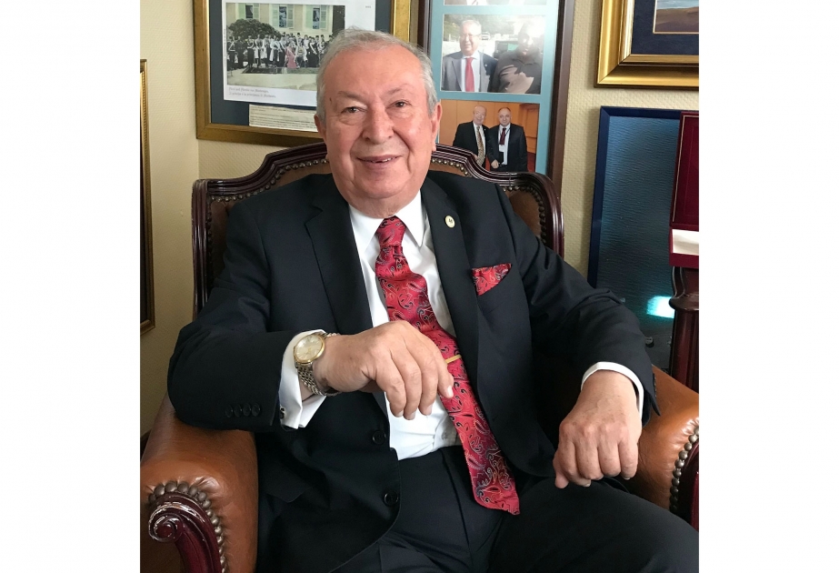 Professor Akkan Suver: Azərbaycanda böyük uğurların əldə olunması xalqın öz liderinə inamından qaynaqlanır