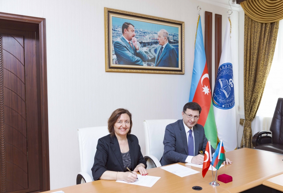 Azərbaycan Tibb Universiteti ilə Türkiyənin Ege Universiteti arasında müqavilə imzalanıb