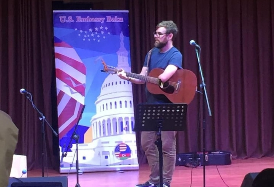 Milli Konservatoriyada amerikalı müğənni Toni Memmelinin solo konserti olub