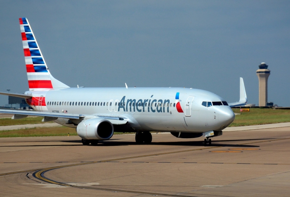 “American Airlines”ın təyyarəsi Nyu-Yorkda məcburi eniş edib