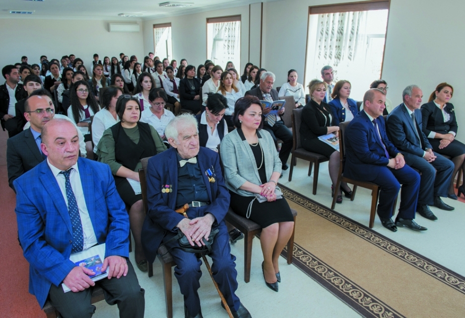 Bəstəkar Tofiq Bakıxanov muxtar respublikanın ali və orta ixtisas təhsili müəssisələrində olub