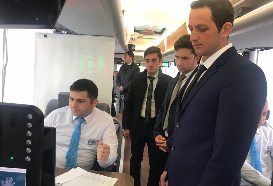 Göygöl könüllüləri səyyar “ASAN xidmət”in fəaliyyəti ilə tanış olublar