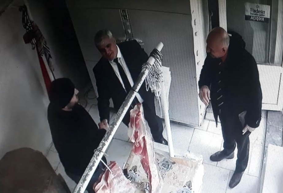 AQTA adından rüşvət toplayan şəxslərin videogörüntüləri yayılıb