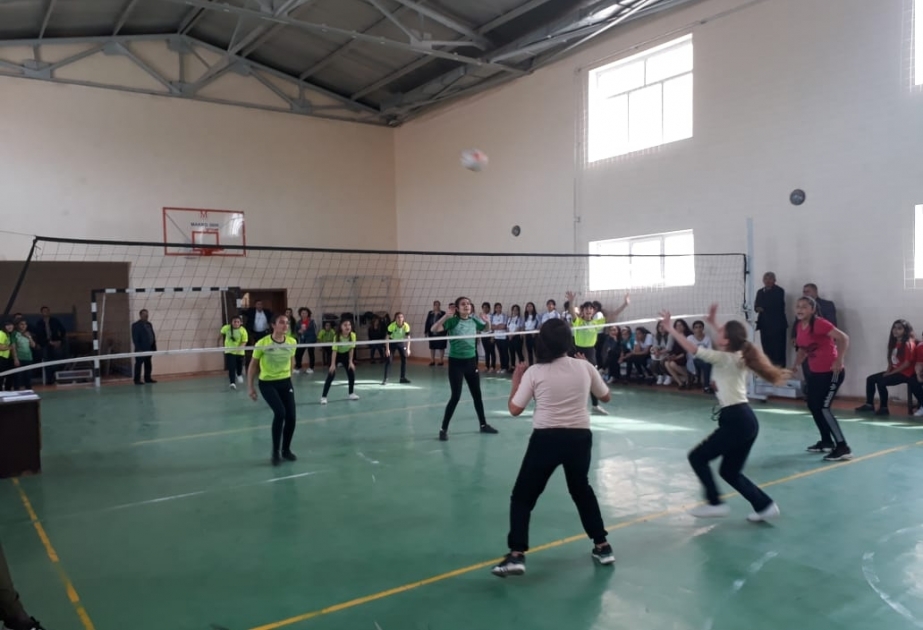Ağcabədi rayonunda qızlar arasında voleybol üzrə rayon birinciliyi keçirilib