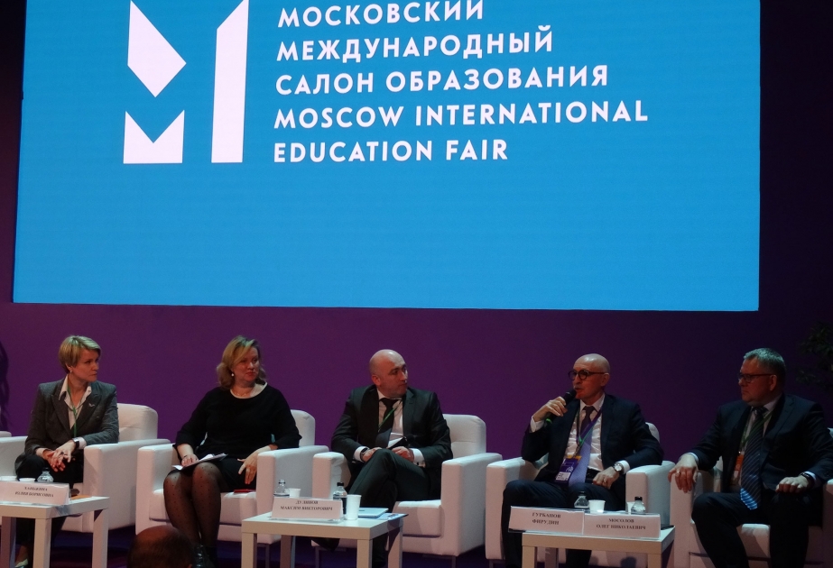 Nazir müavini Moskva Beynəlxalq Təhsil Salonunda çıxış edib