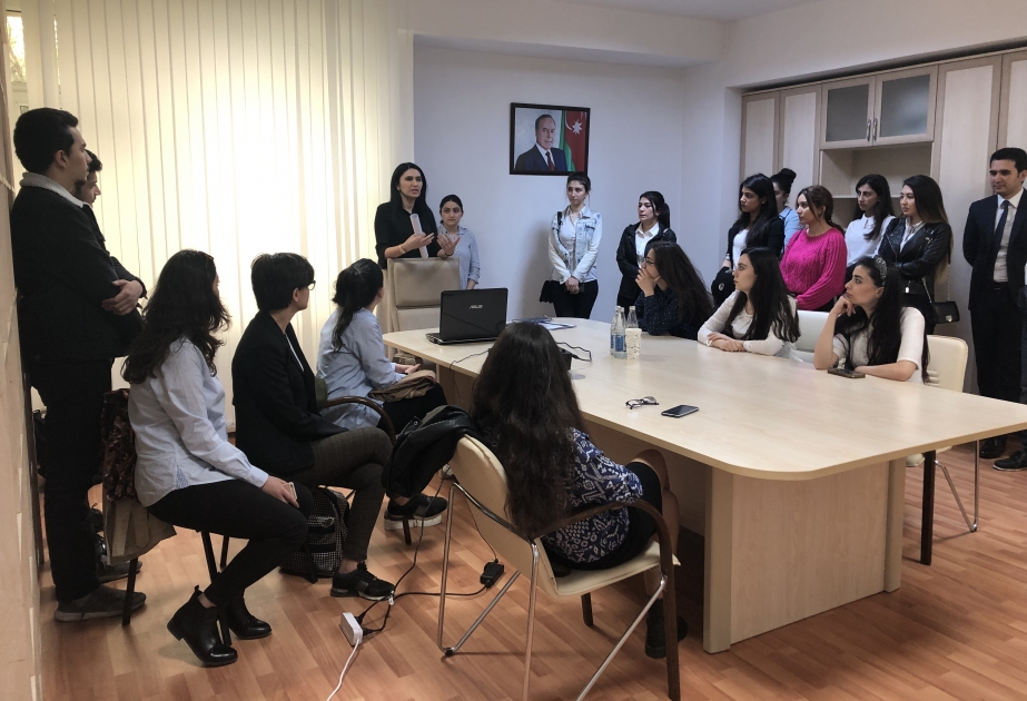 İlk DOST könüllüləri Dövlət Sosial Müdafiə Fondunun Qəbul Mərkəzində fəaliyyətə başlayıblar