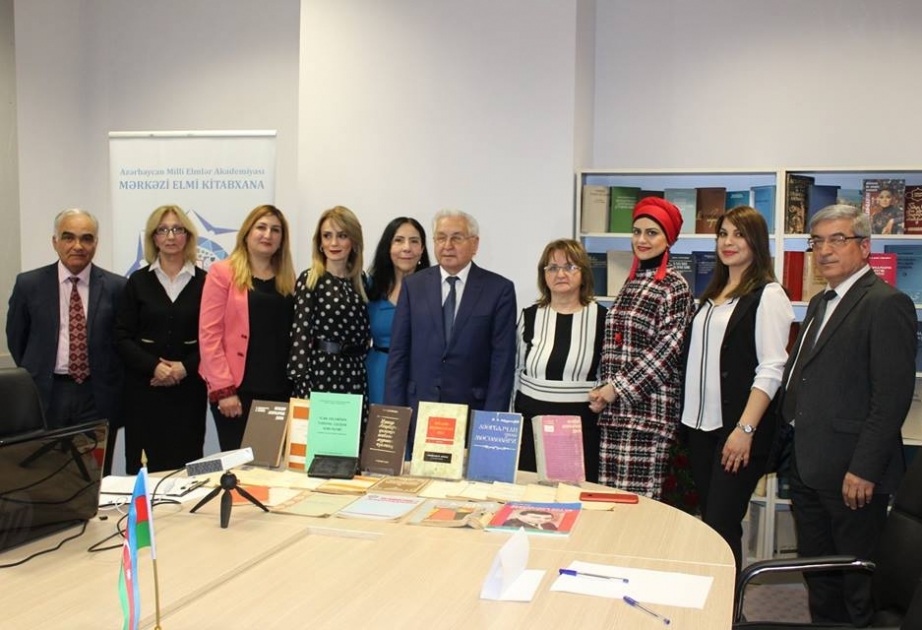 MEK-də professor Əlövsət Abdullayevin şəxsi kolleksiyasının təqdimatı olub