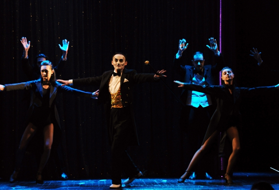 Rus Dram Teatrının səhnəsində “Şeytan əməlləri” tamaşasının premyerası olub