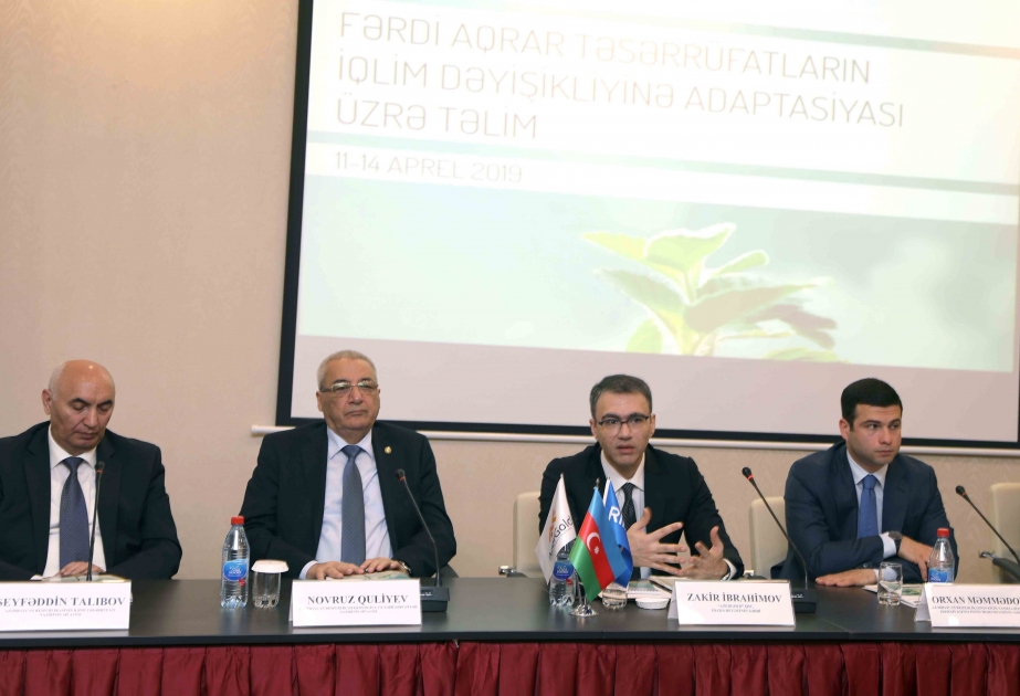 ЗАО "AzerGold" и Общественное объединение «Региональное развитие» организовали тренинг на тему климатических изменений