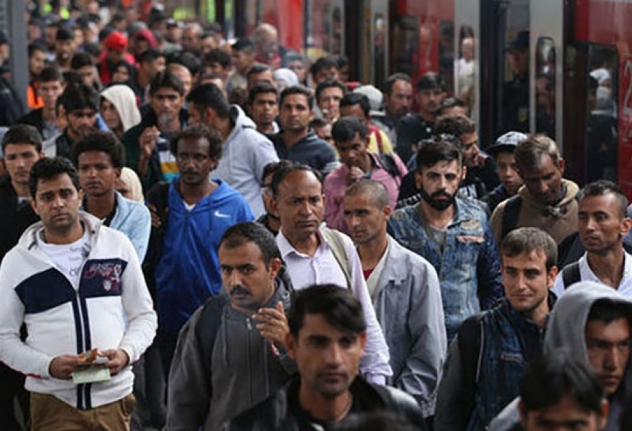 Население ФРГ растет, но за счет иммигрантов