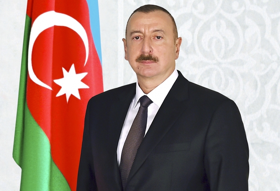 Präsident Ilham Aliyev: Ich war sehr traurig über Großbrand in Pariser Kathedrale -Notre Dame