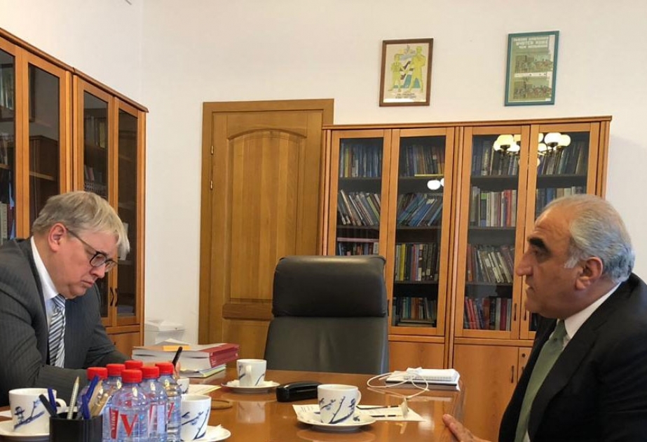 UNEC və Rusiyanın Ali İqtisadiyyat Məktəbi arasında ikili diplomla bağlı razılıq əldə olunub