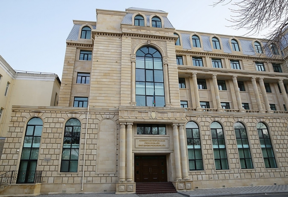 Elina Hacıyevanın oxuduğu məktəbin direktoru barəsində ev dustaqlığı qətimkan tədbiri seçilib