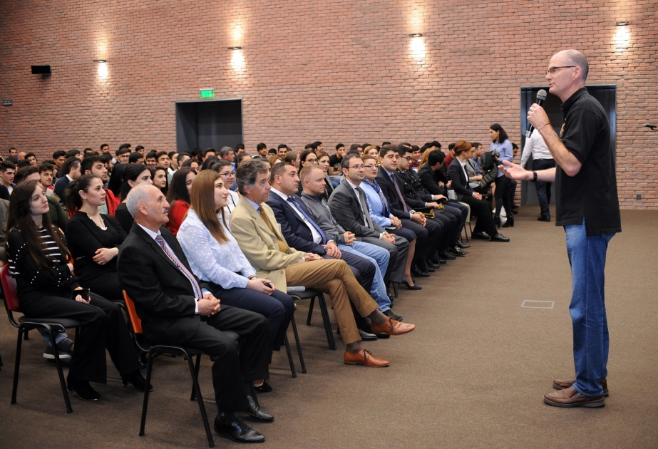 "Mən öz gələcəyimi seçirəm" adlı seminarda narkotiklərin insan sağlamlığına məhvedici təsirlərindən danışılıb