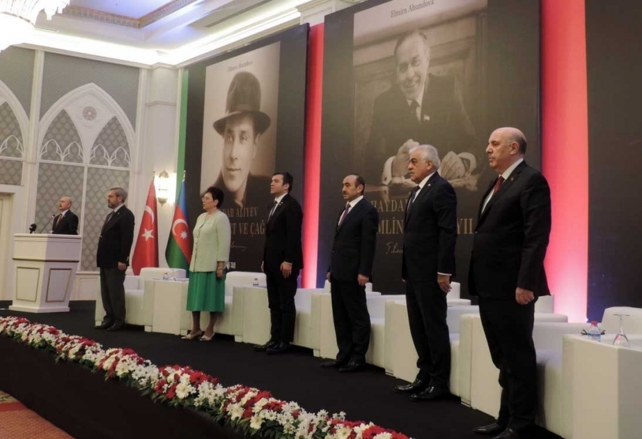 People’s writer Elmira Akhundova’s book about national leader Heydar Aliyev presented in Ankara