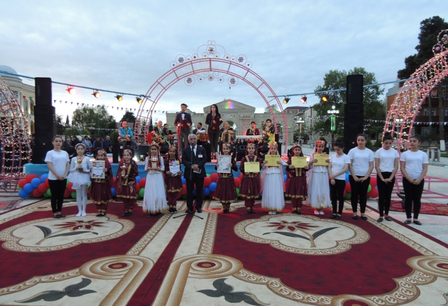 “Bölgələrdən Bölgələrə” Yaradıcılıq Festivalının növbəti ünvanı Ağcabədi rayonu olub VİDEO