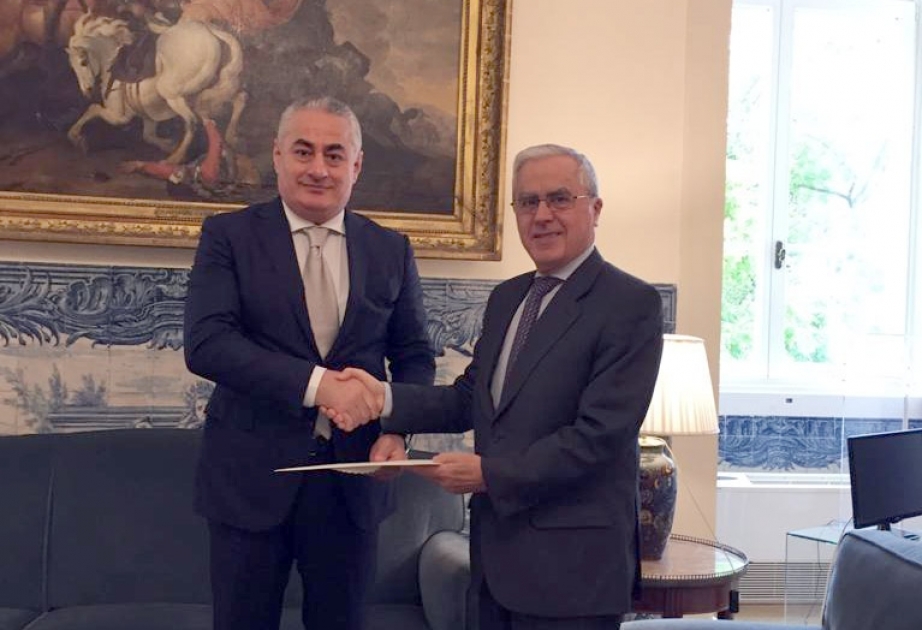 Azərbaycan səfiri etimadnaməsinin surətini Portuqaliya Xarici İşlər Nazirliyinin baş katibinə təqdim edib