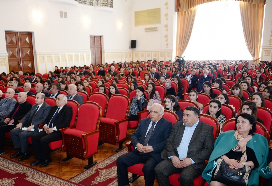 Bakıda magistrantların II respublika elmi konfransı başlanıb