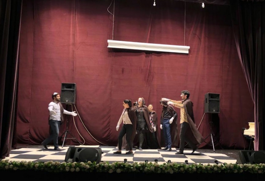 Bakı Uşaq Teatrı “Günahsız günahkarlar” tamaşası ilə qastroldadır