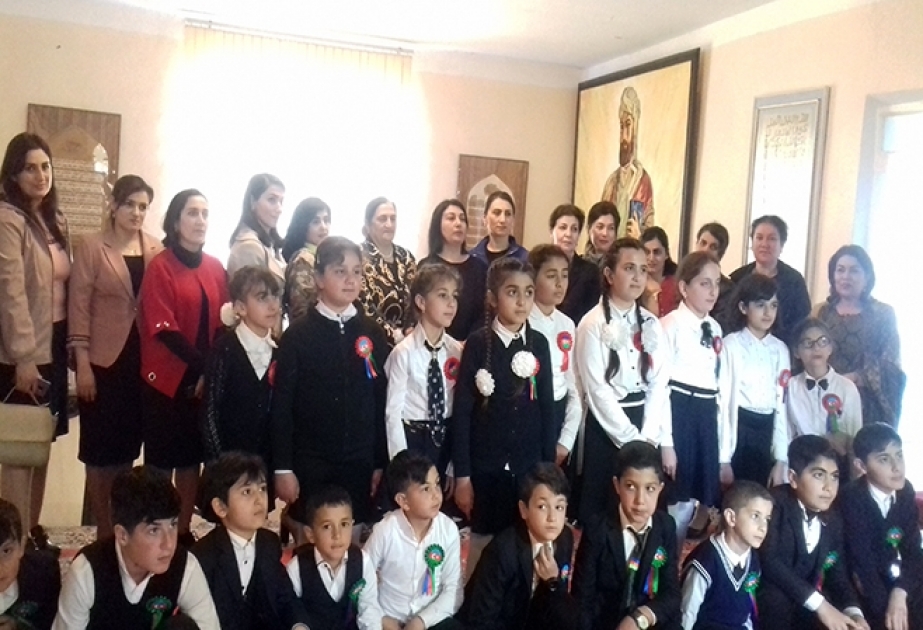 “Nəsimi ili” uşaqların gözü ilə” mövzusunda açıq dərs