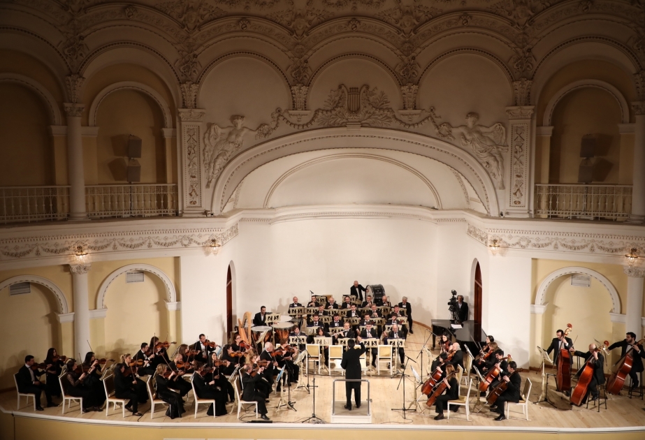 Tanınmış opera müğənnisi Mürsəl Bədirovun xatirə gecəsi keçirilib