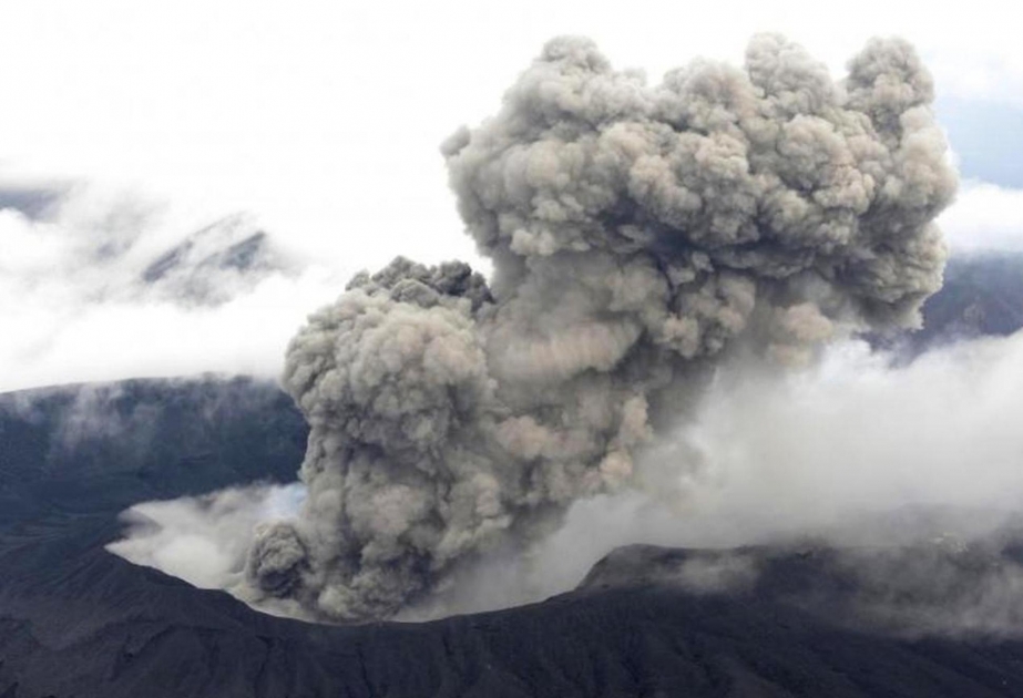 Yaponiyada Aso vulkanı yenidən püskürüb
