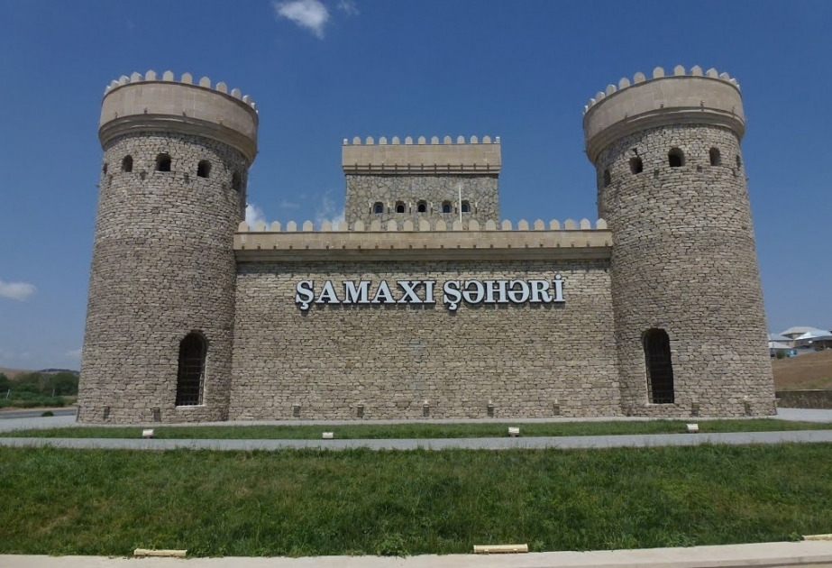 Jefes del cuerpo diplomático acreditados en Azerbaiyán permanecen en Shamají