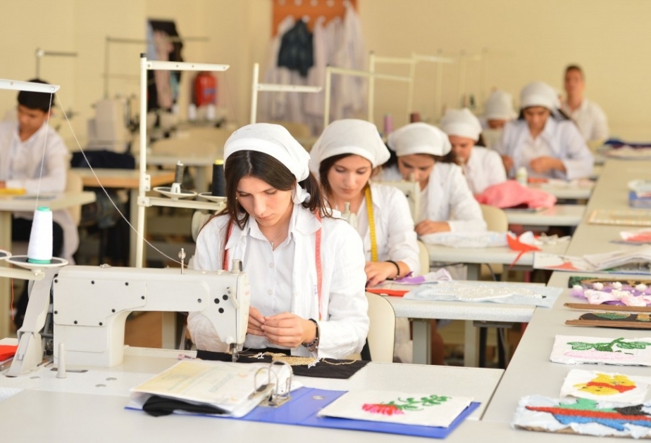 Peşə təhsili pilləsinin bir səviyyəsindən növbəti səviyyəsinə keçid qaydası təsdiqlənib