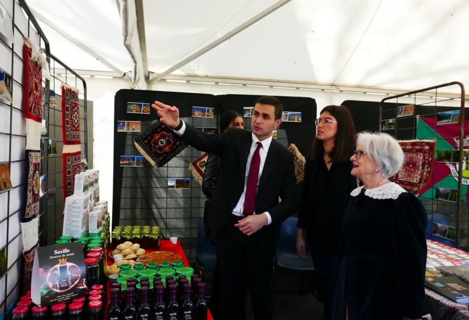 Azerbaiyán está representado en la 178ª edición de la Feria de “Saint-Parfait”
