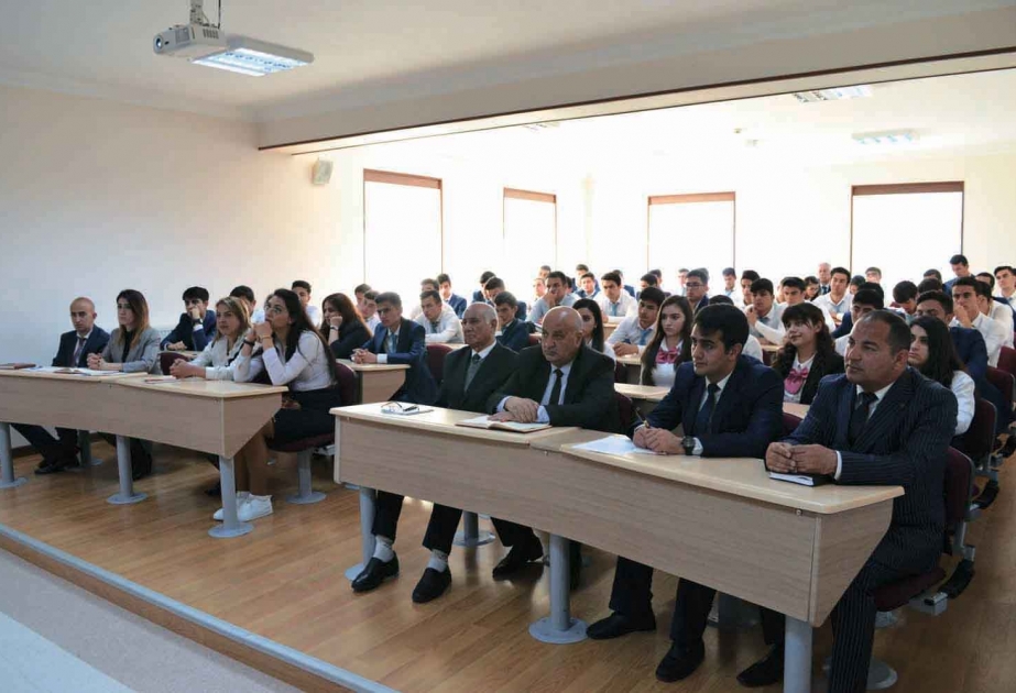 Naxçıvanın ali təhsil müəssisələrində startaplar ilə bağlı maarifləndirici tədbirlər təşkil olunub