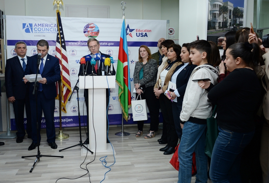 Erl Litzenberqer: Amerikada təhsil alan azərbaycanlı tələbələrin sayının ildən-ilə artmasından qürur duyuruq VİDEO