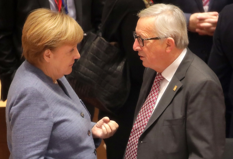 Jan-Klod Yunker Angela Merkelin Aİ-də rəsmi vəzifə tutmasını arzuolunan hal kimi dəyərləndirib