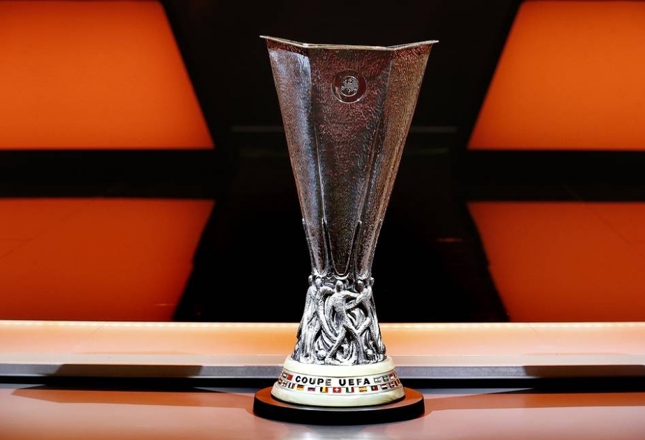 Arşavin Moskvada Avropa Futbol Liqasının əsas mükafatını təqdim edib