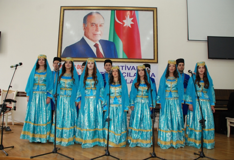 Gəncə Dövlət Universitetində Respublika bədii yaradıcılıq festivalının baxış turu təşkil olunub
