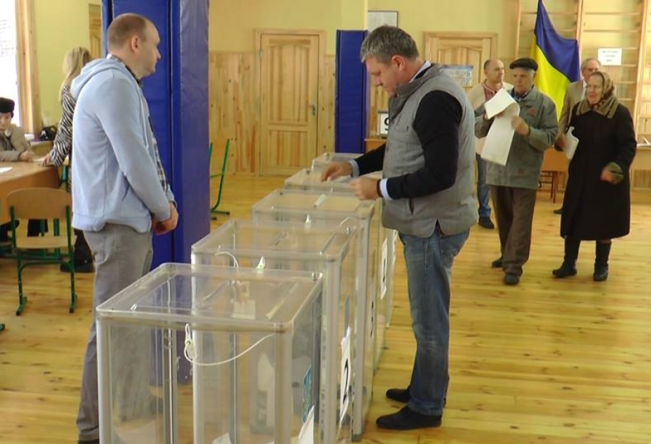 “Exit-poll”: Ukraynanın prezident seçkilərində Vladimir Zelenski qalib gəlib